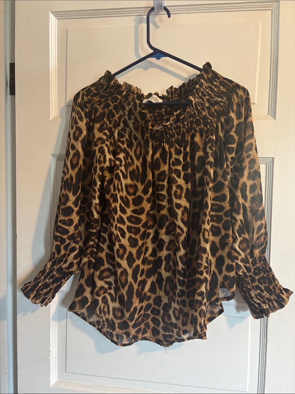 Off-the-shoulder Leopard Top